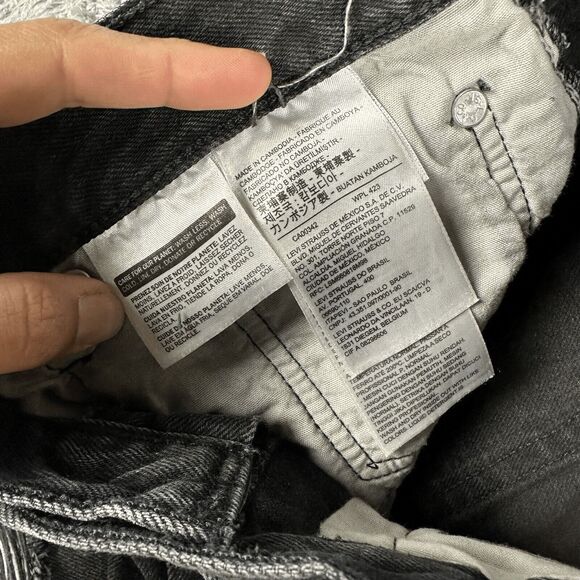 Levi's Womens 501 Grunge Shorts W32 Black Fringe Raw Hem Button Fly Distressed - Picture 6 of 13